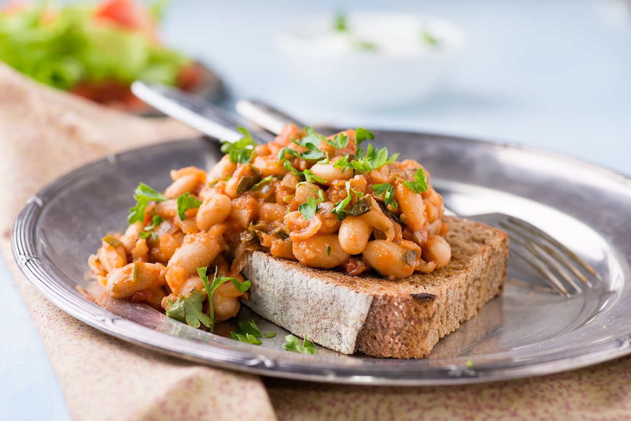 Smokey Breakfast Beans & Toast (QUICK)-image
