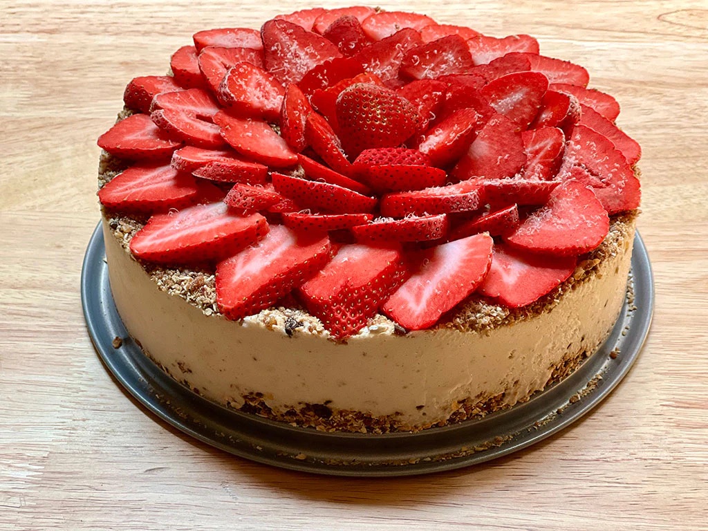 The PLANTSTRONG Meal Planner Nice Cream Dream Cake